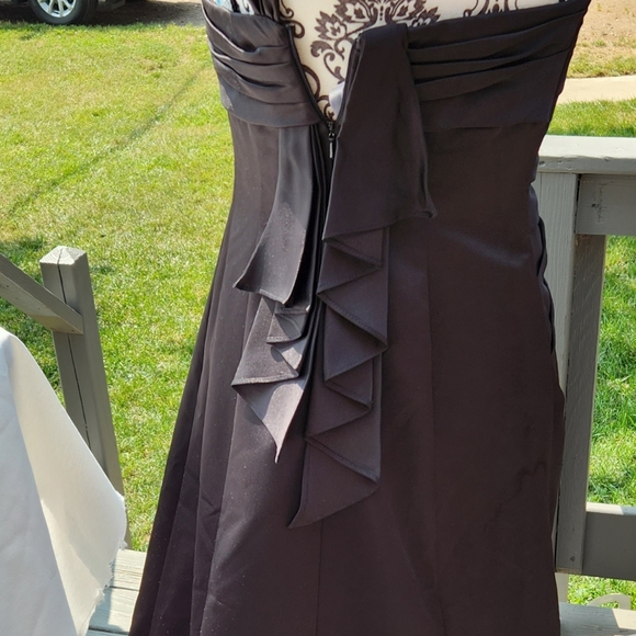 Black evening gown size 8 - Picture 6 of 16
